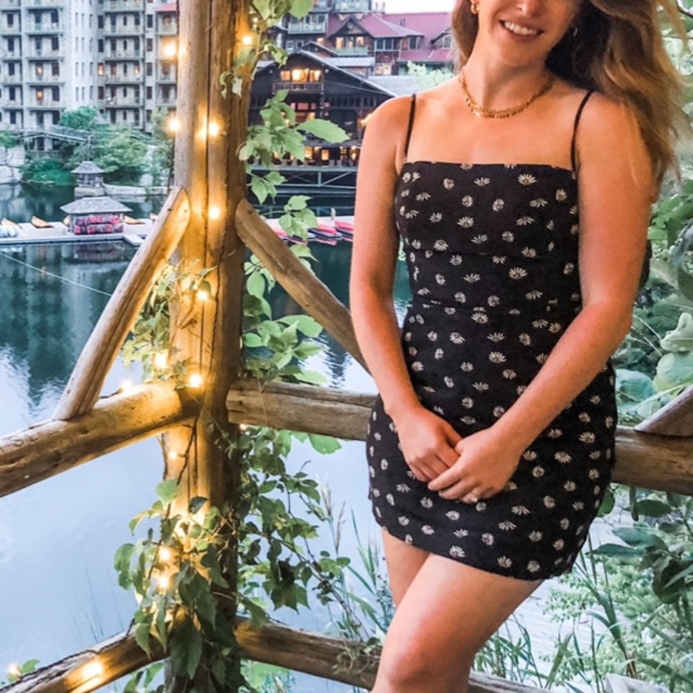 Aritzia Wilfred summer black dress floral mini